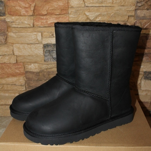 NIB UGG Waterproof Leather Shearling Classic Short Shearling Lined Boots Black - Picture 4 of 9